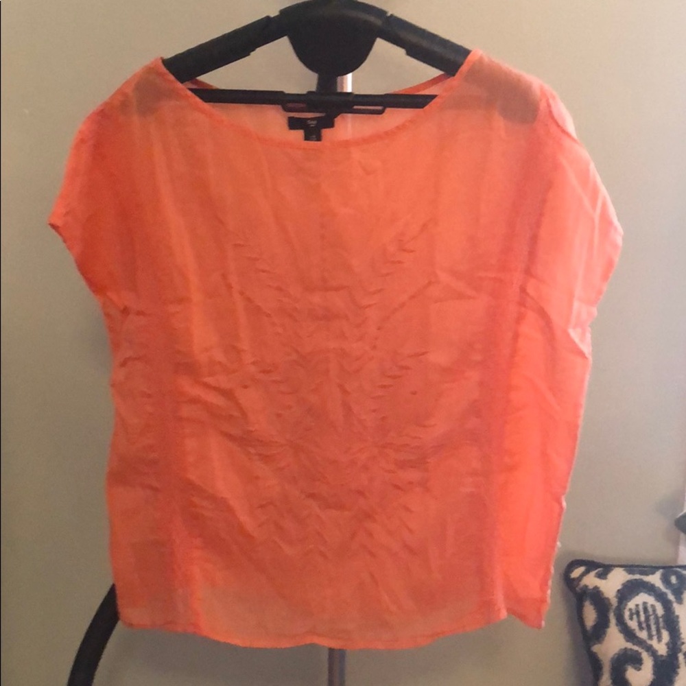 Gap embroidered top